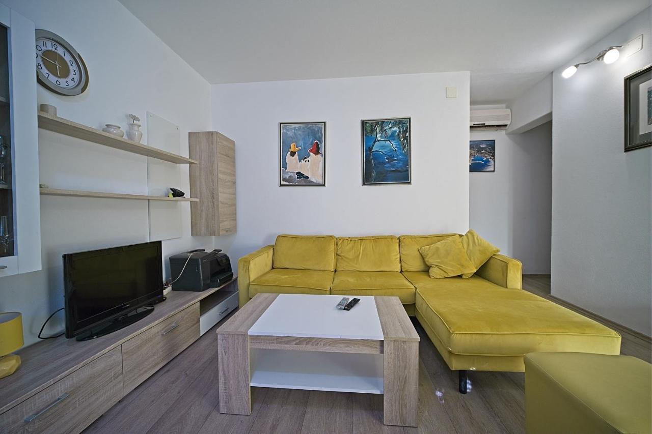 Apartment Renata พอสติรา ภายนอก รูปภาพ